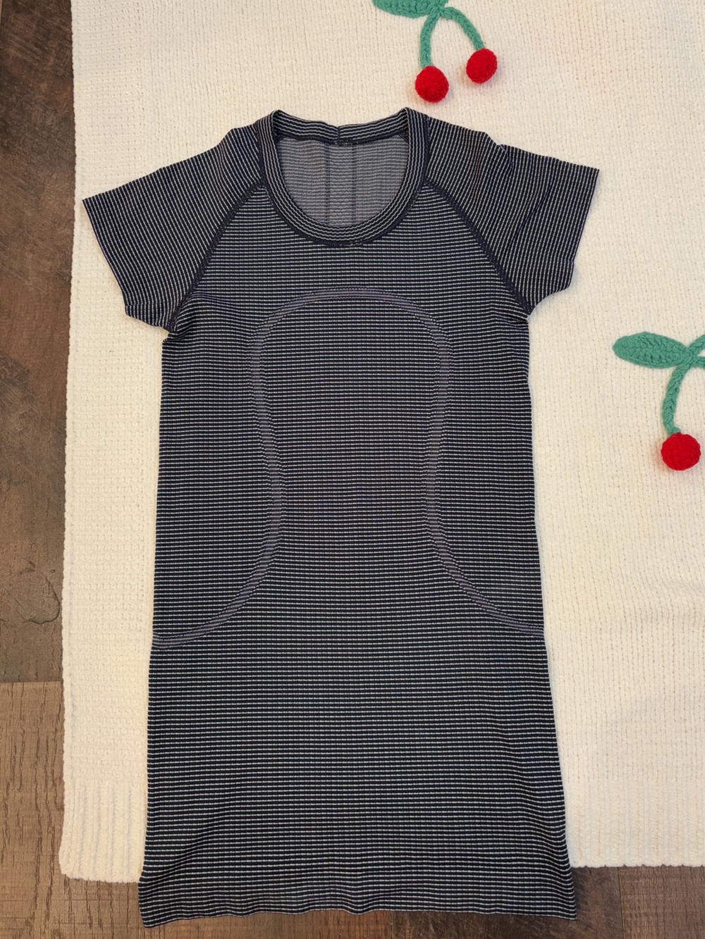 Lululemon Navy & White Striped Short Sleeve Swiftly Top 🫧